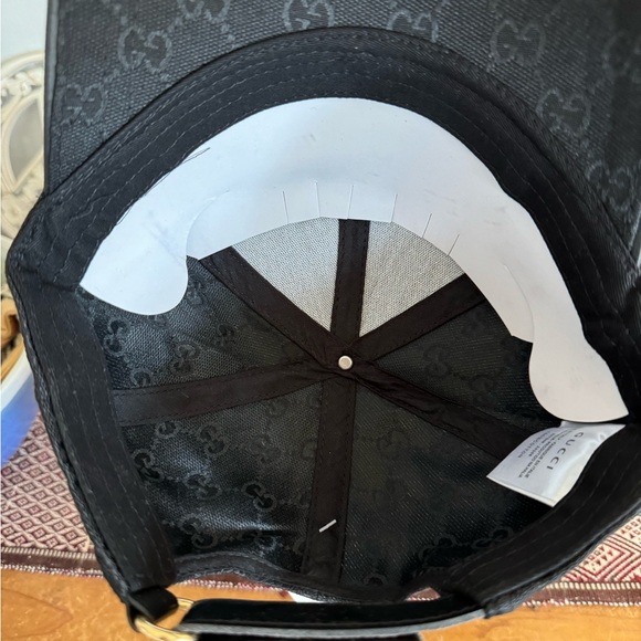 Designer look cap NWT - Picture 5 of 5